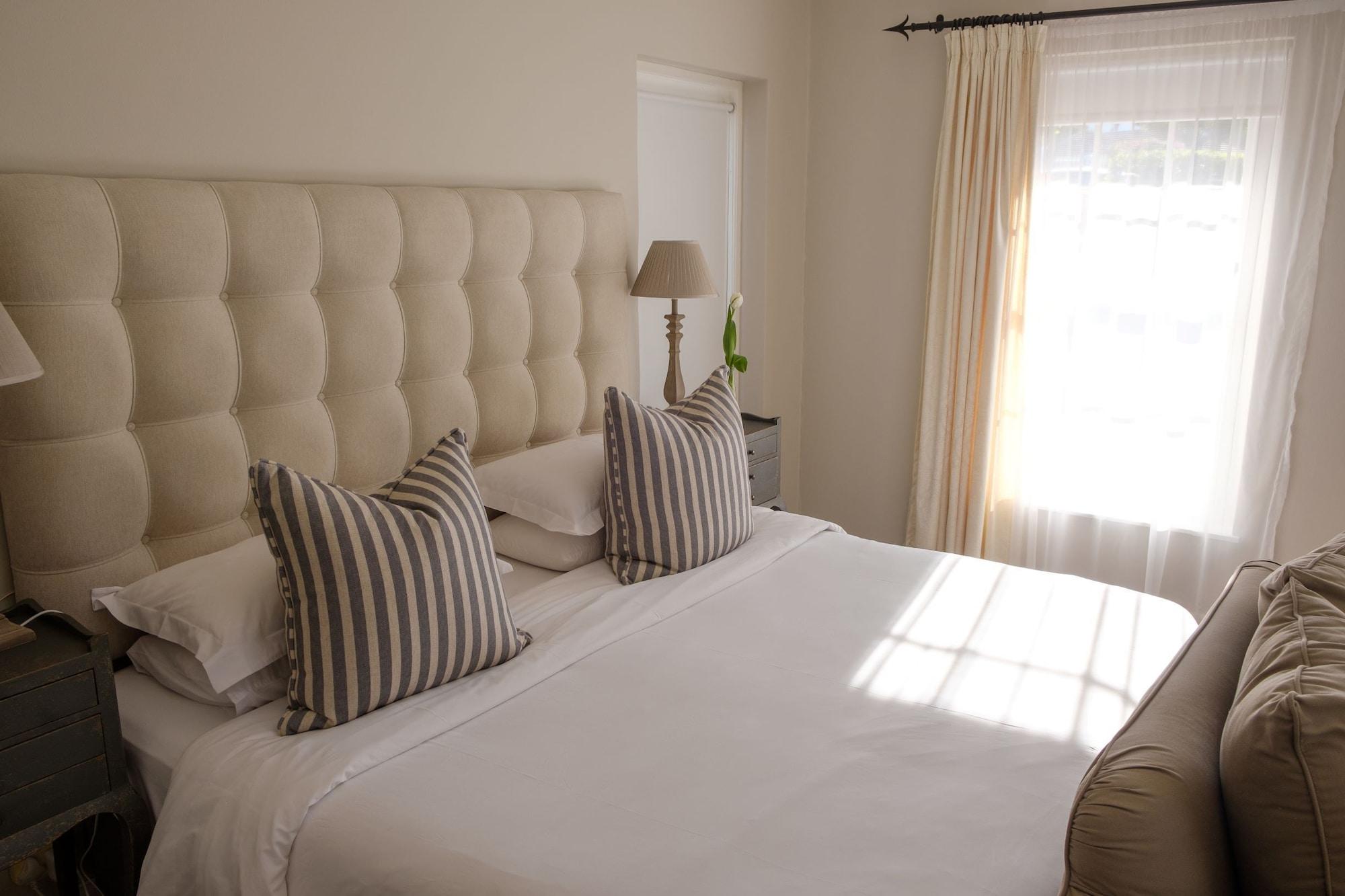 Constantia White Lodge Guest House 케이프타운 외부 사진